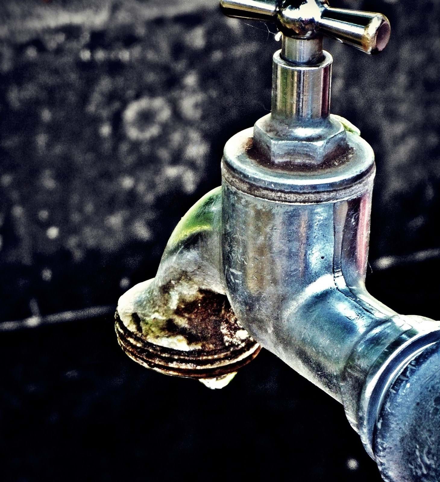 water-tap-g824a9b15b_1920.jpg
